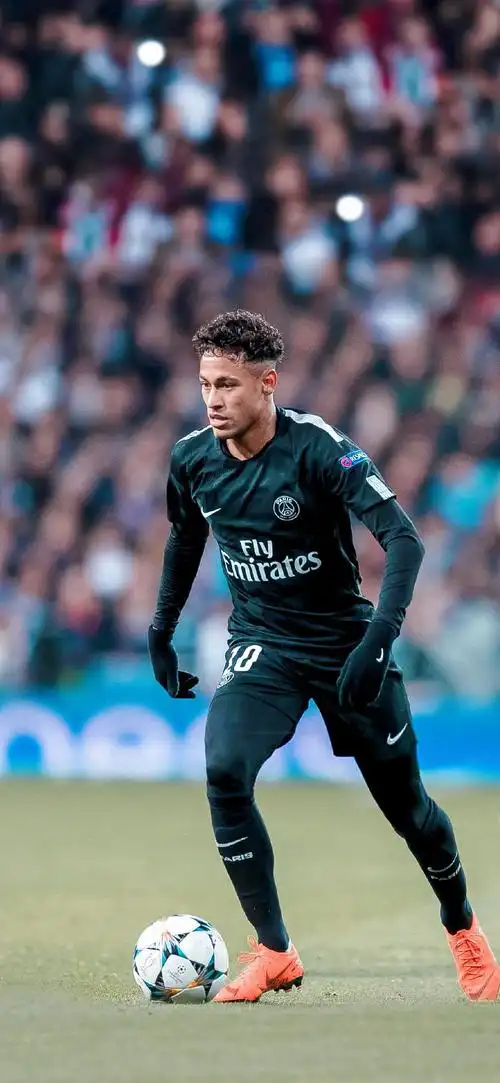 爭引人注目 爭引人注目